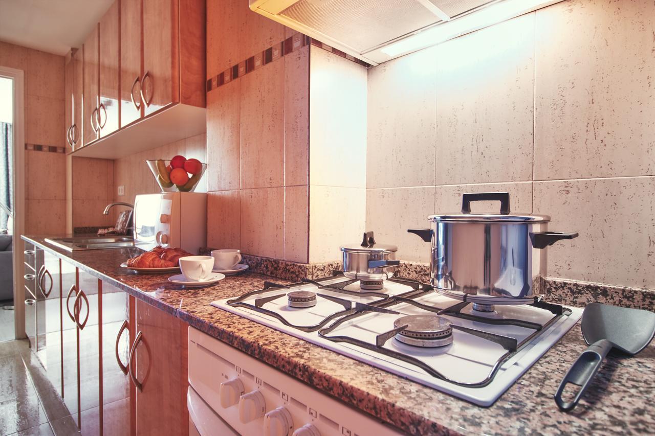 Alcam Lesseps Apartment Barcelona Luaran gambar